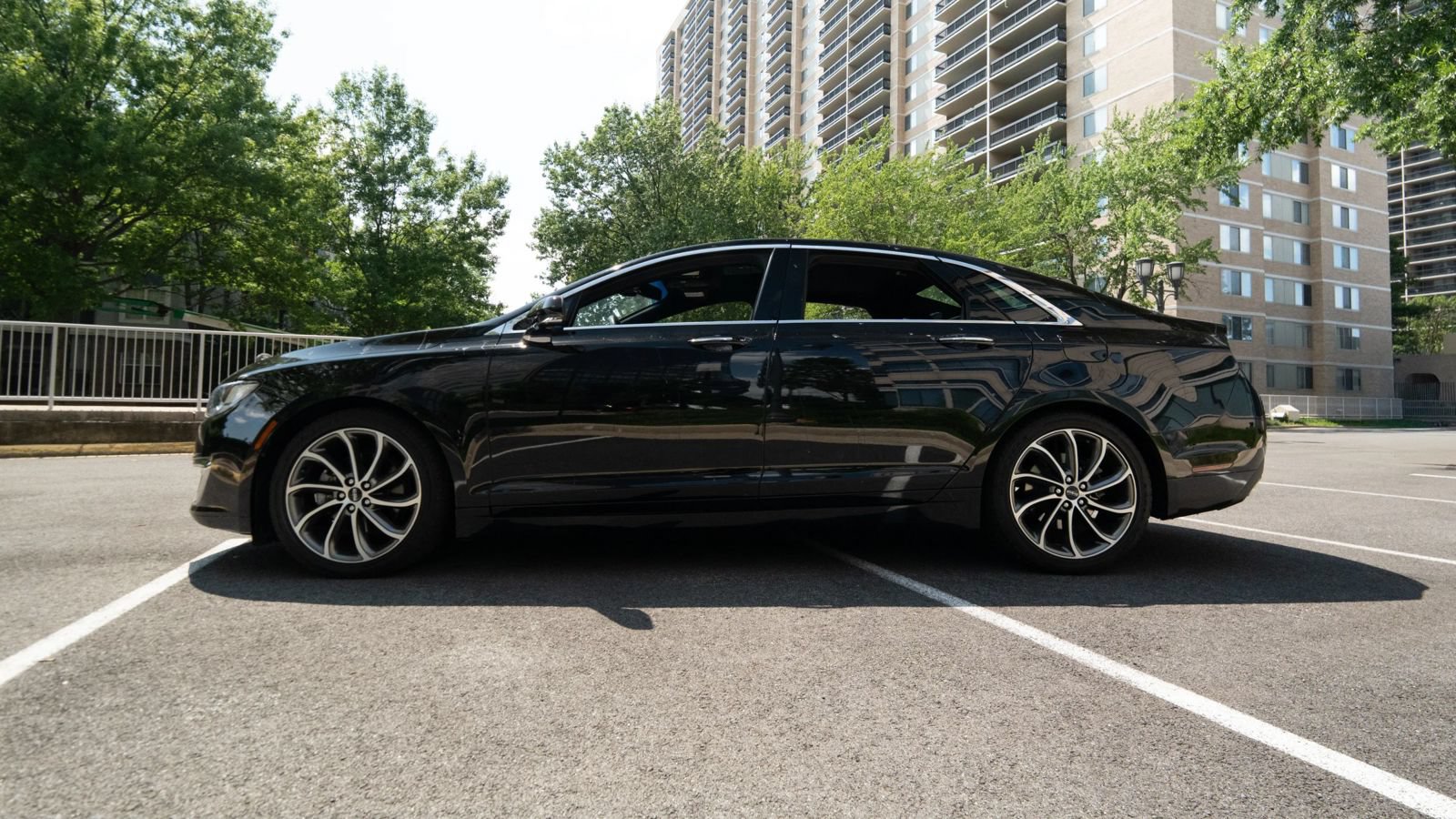 Used 2019 Lincoln MKZ Reserve w/ Reserve Plus Package AWD/4WD image 7