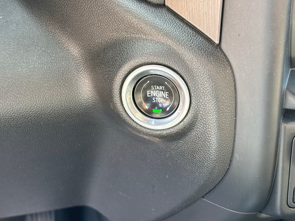 Used 2019 GMC Sierra 1500 AT4 w/ AT4 Premium Package AWD/4WD image 37