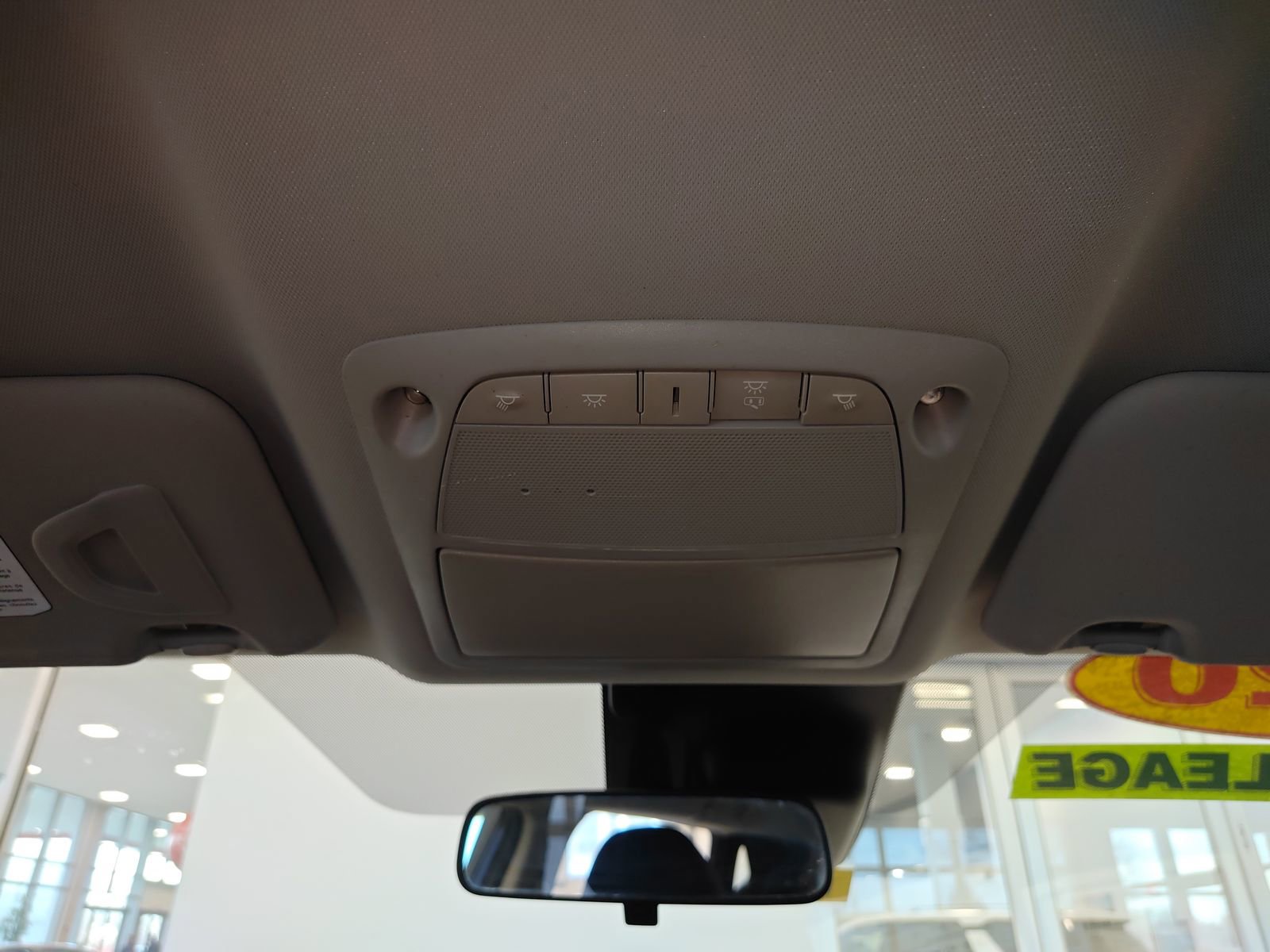 Used 2020 Nissan Rogue Sport S image 29