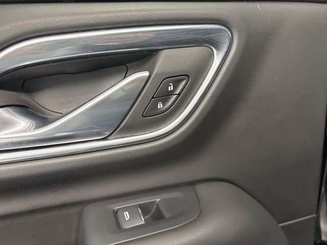 Used 2023 Chevrolet Suburban High Country image 28