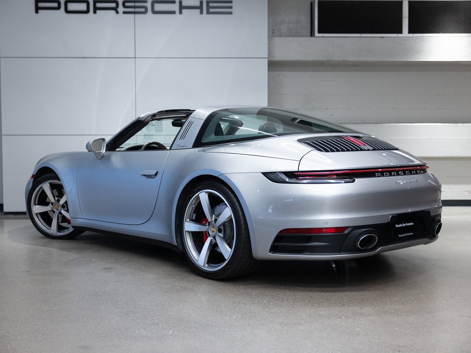 Certified 2021 Porsche 911 AWD/4WD image 3