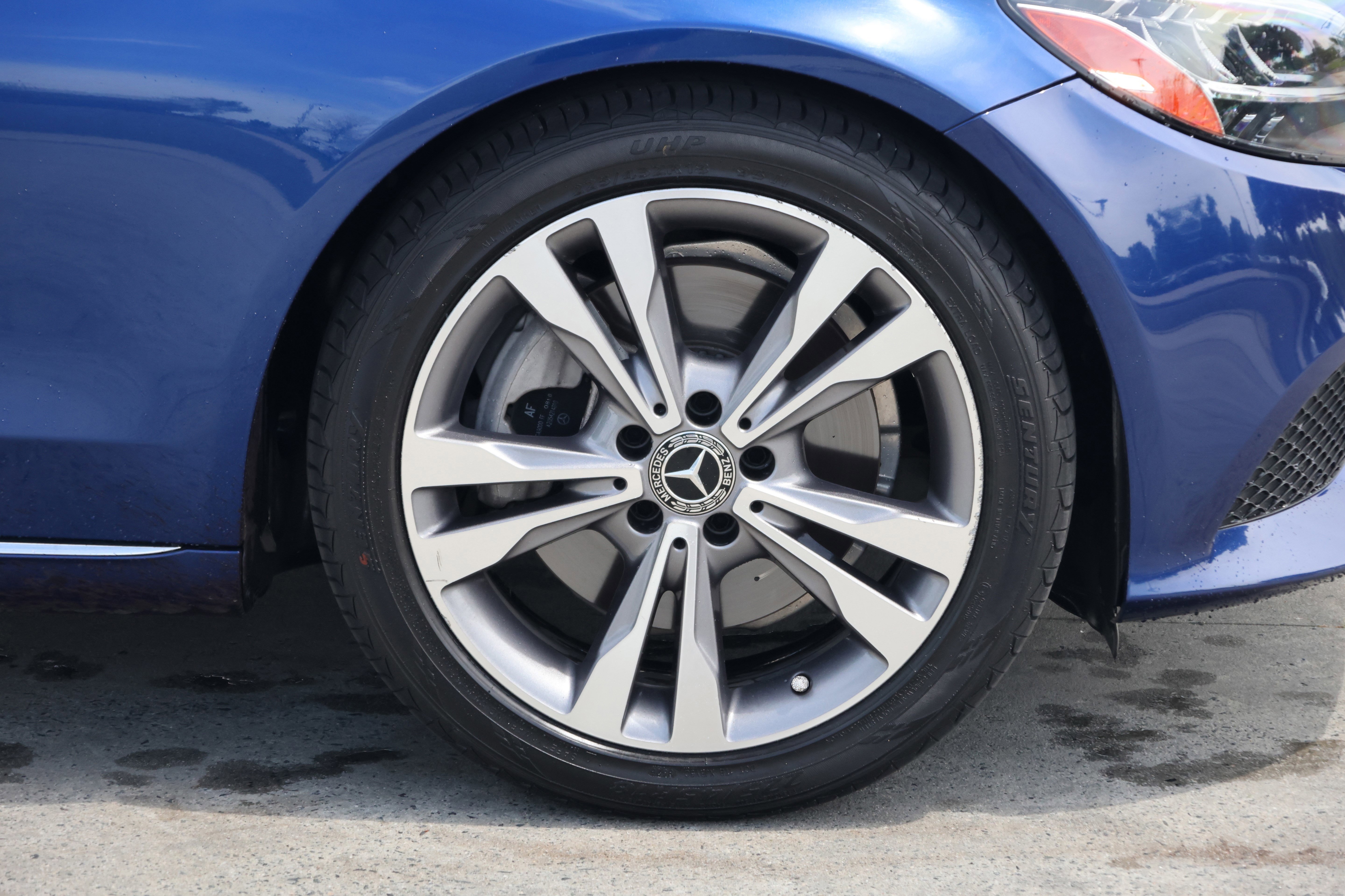 Used 2019 Mercedes-Benz C 300 Sedan image 11