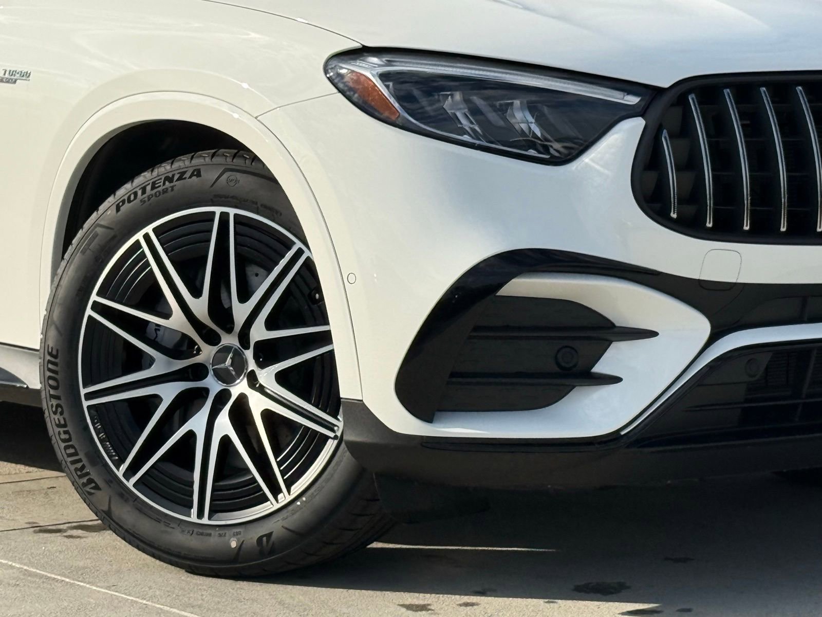 New 2026 Mercedes-Benz GLC 43 AMG 4MATIC image 4