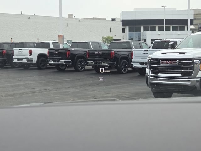 New 2026 GMC Acadia AT4 w/ Luxury Package AWD/4WD image 8