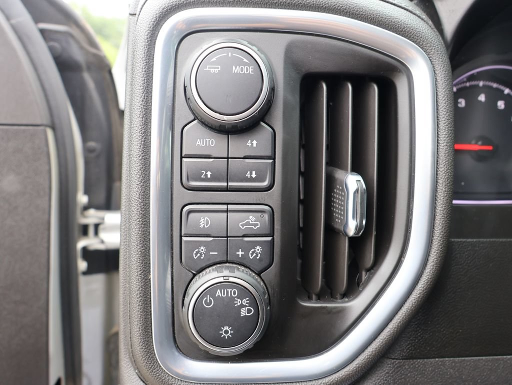 Certified 2021 Chevrolet Silverado 1500 LT Trail Boss AWD/4WD image 7