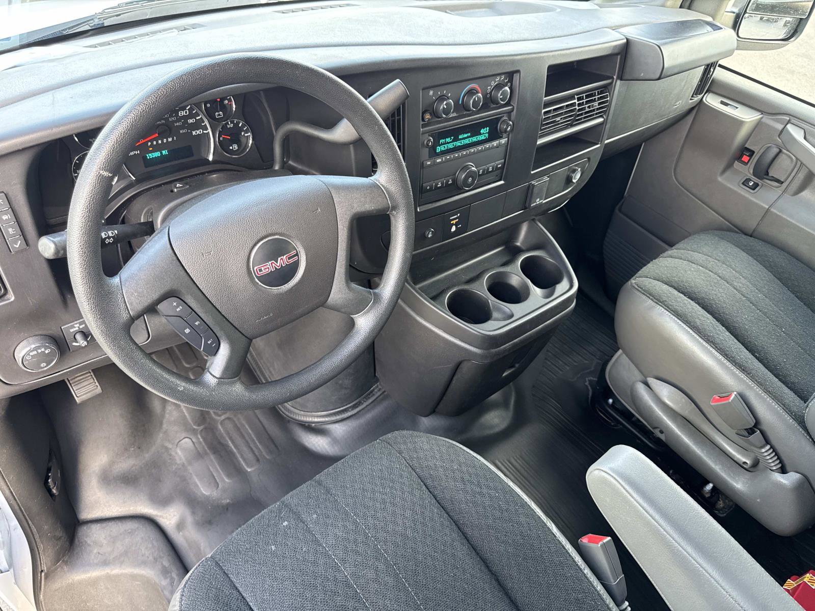 Used 2024 GMC Savana 2500 w/ Driver Convenience Package image 9