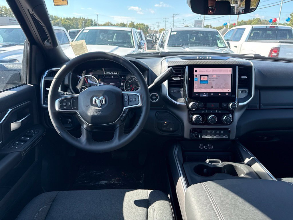 New 2026 RAM 2500 Big Horn AWD/4WD image 19