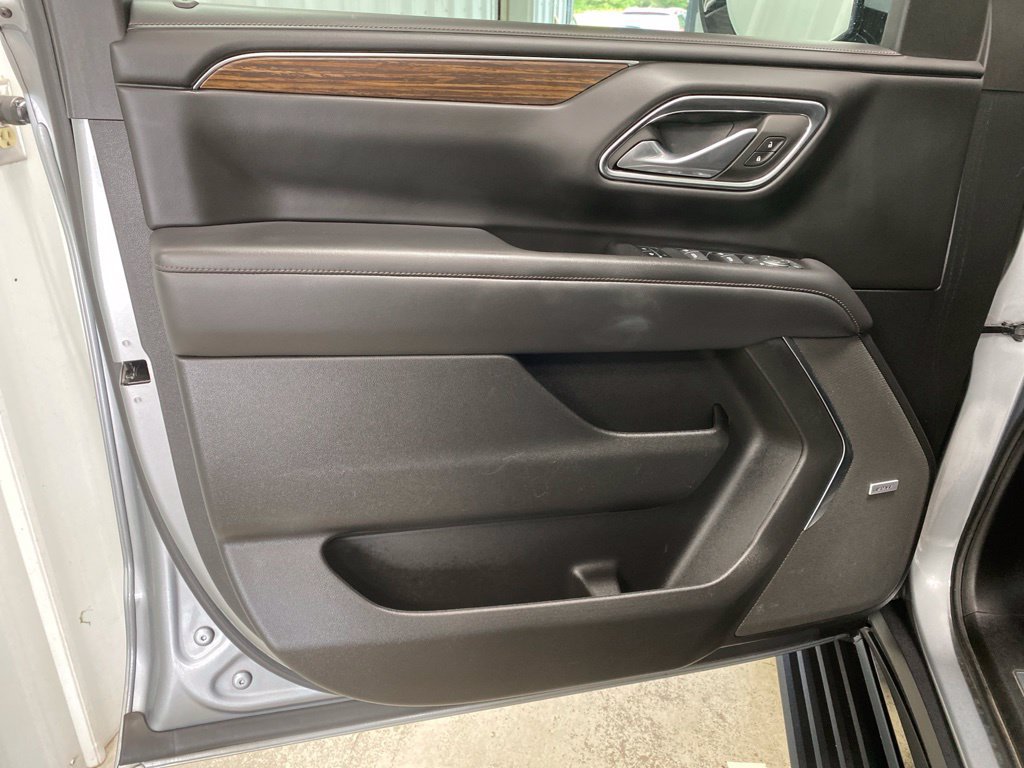 Used 2024 Chevrolet Tahoe High Country w/ Advanced Technology Package AWD/4WD image 39
