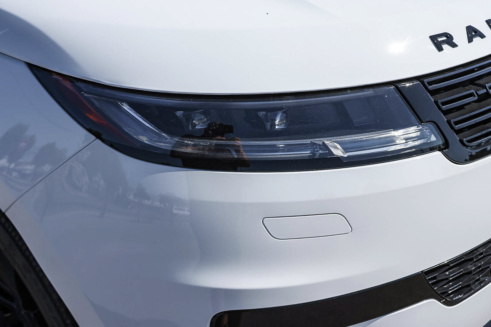New 2026 Land Rover Range Rover Sport Dynamic SE AWD/4WD image 15