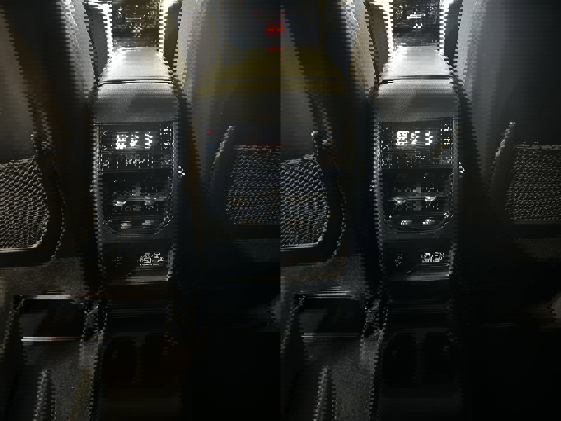 Used 2022 Jeep Grand Cherokee L Limited w/ Trailer Tow Group (B) image 22