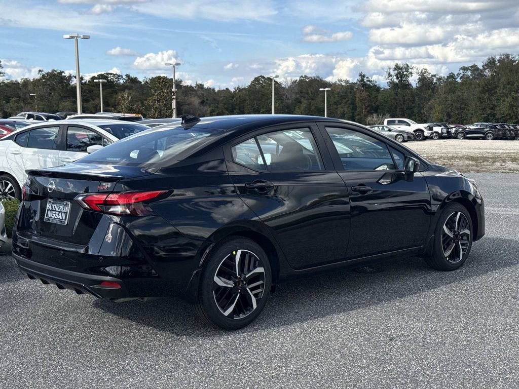 New 2025 Nissan Versa SR w/ Trunk Package FWD image 4