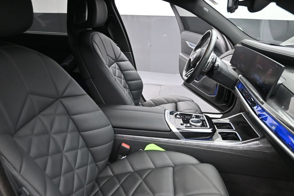 Certified 2023 BMW 740i w/ Parking Assistance Package RWD image 20
