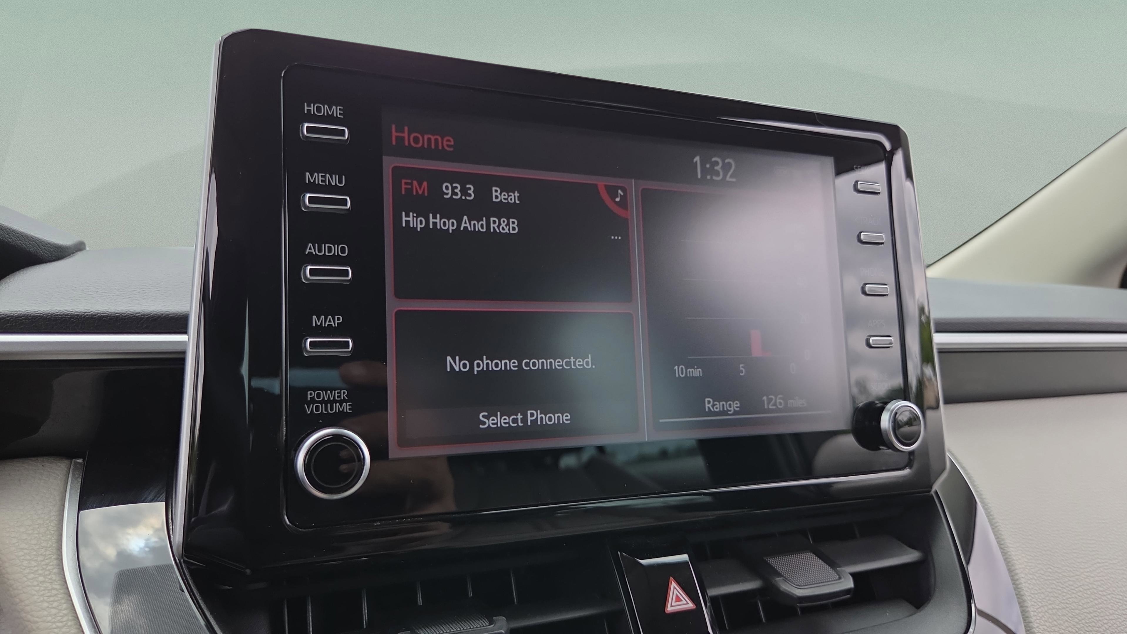 Used 2020 Toyota Corolla LE FWD image 19