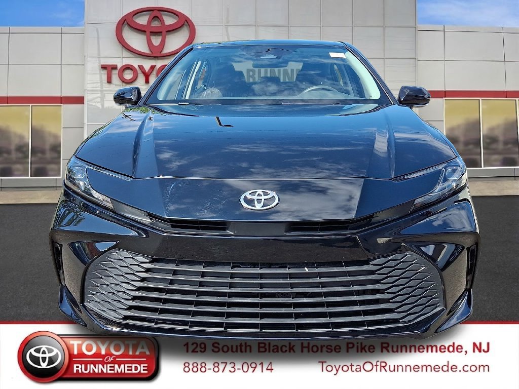 Used 2026 Toyota Camry LE FWD image 2