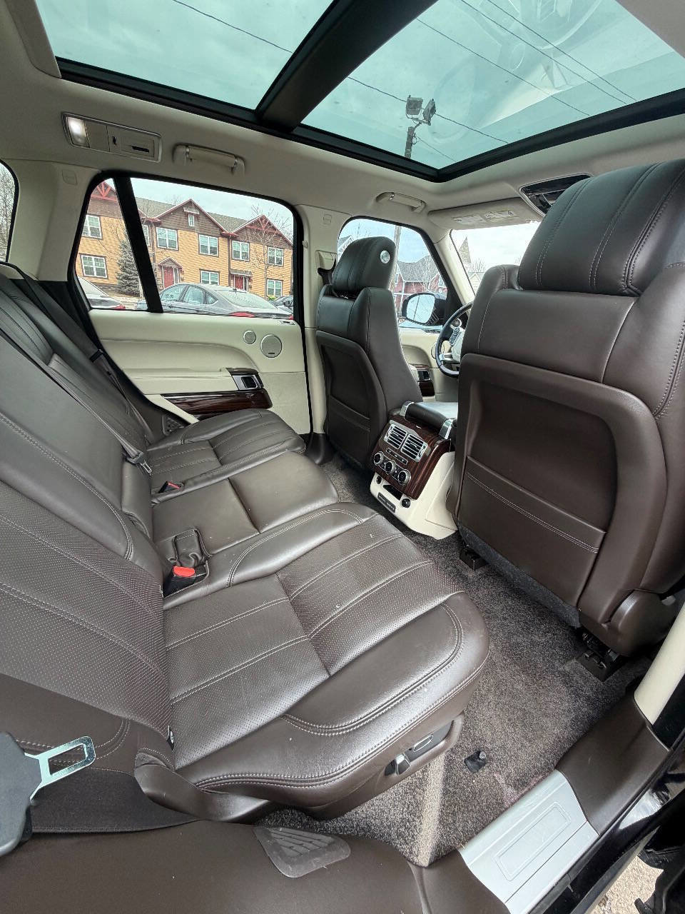 Used 2015 Land Rover Range Rover Supercharged image 35