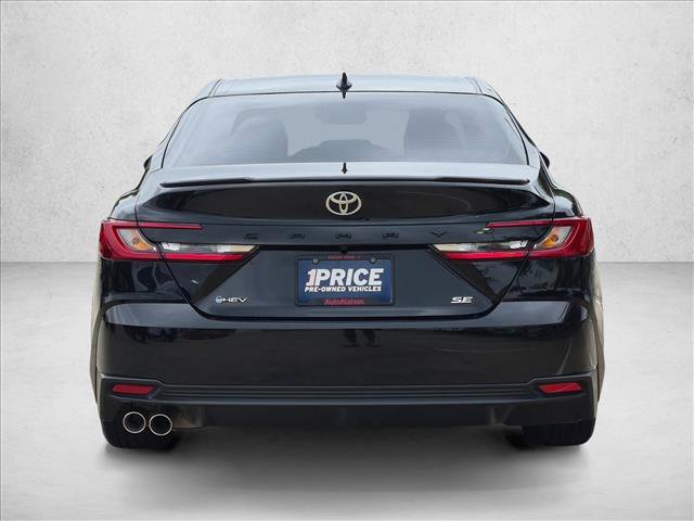 Used 2025 Toyota Camry SE w/ Convenience Package FWD video 2