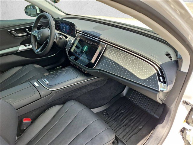Used 2025 Mercedes-Benz E 350 4MATIC Sedan image 21