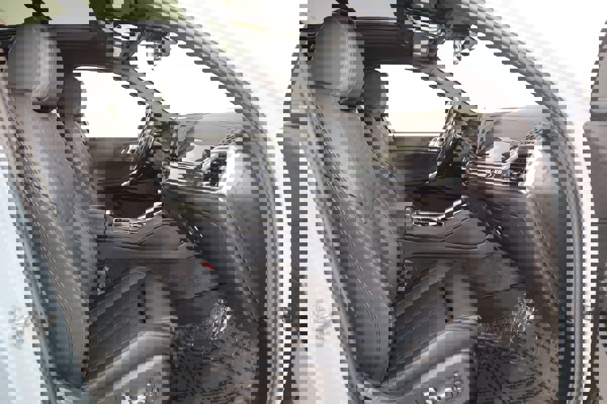 Used 2025 BMW X6 xDrive40i image 13