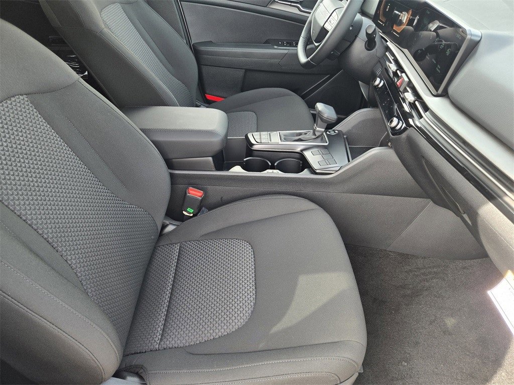 New 2026 Kia Sportage LX image 10