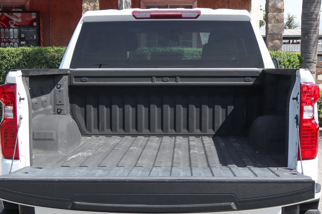 Used 2023 Chevrolet Silverado 1500 Custom w/ LPO, Dark Essentials Package RWD image 8