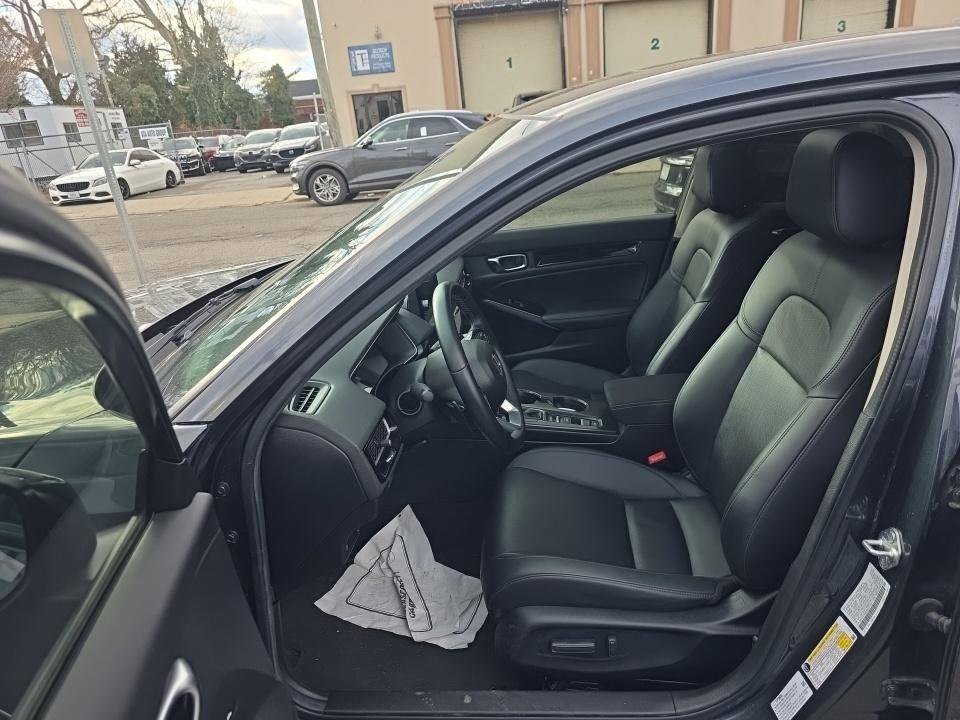Used 2024 Honda Civic Touring image 5