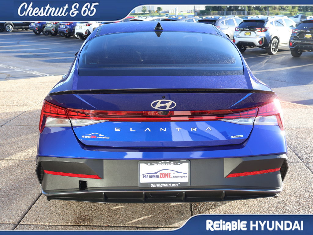 Certified 2025 Hyundai Elantra SEL FWD image 5