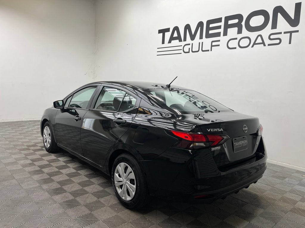 Used 2025 Nissan Versa S w/ Trunk Package FWD image 8