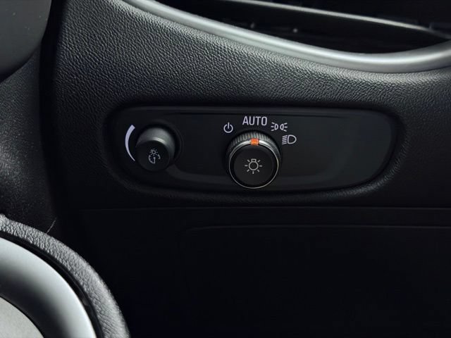 Used 2024 Chevrolet Malibu LT FWD image 30
