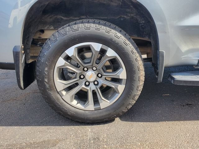 Certified 2025 Chevrolet Silverado 1500 High Country w/ Technology Package AWD/4WD image 9