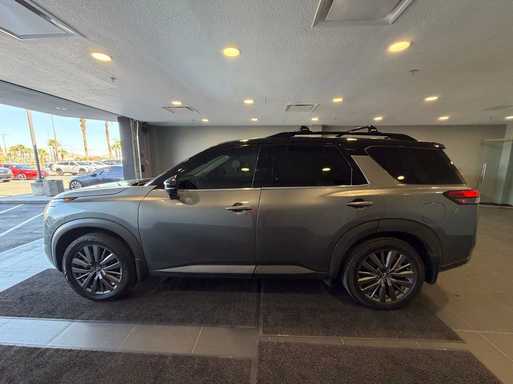 Used 2022 Nissan Pathfinder SL w/ SL Premium Package image 10