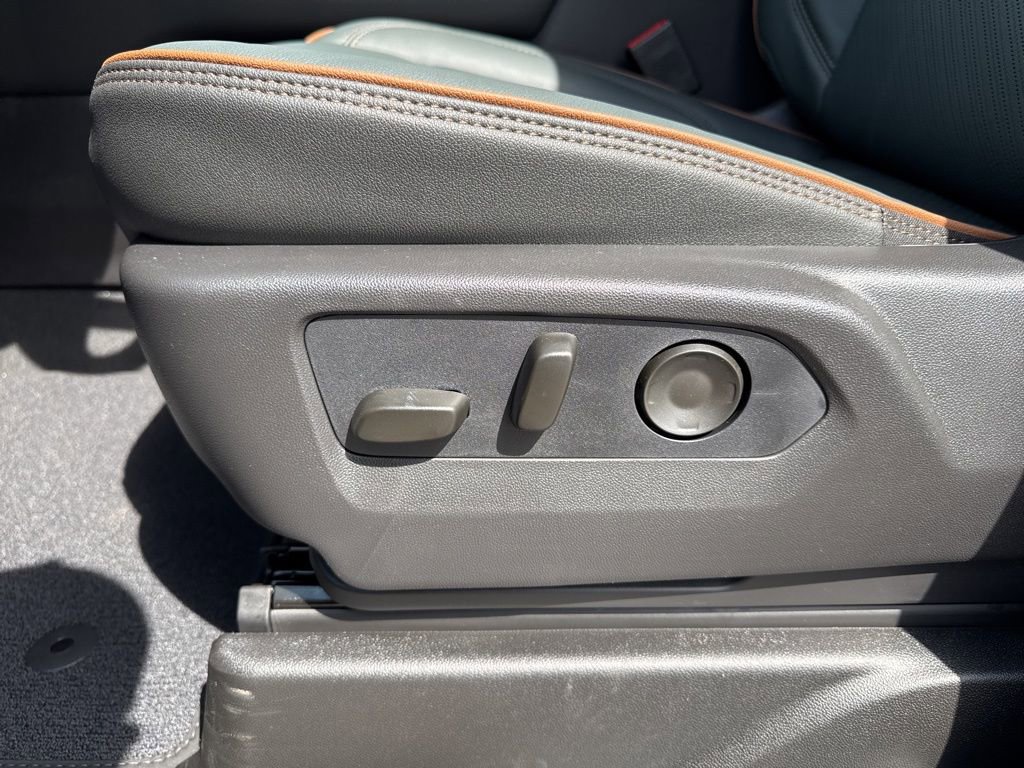 New 2026 GMC Yukon AT4 image 10