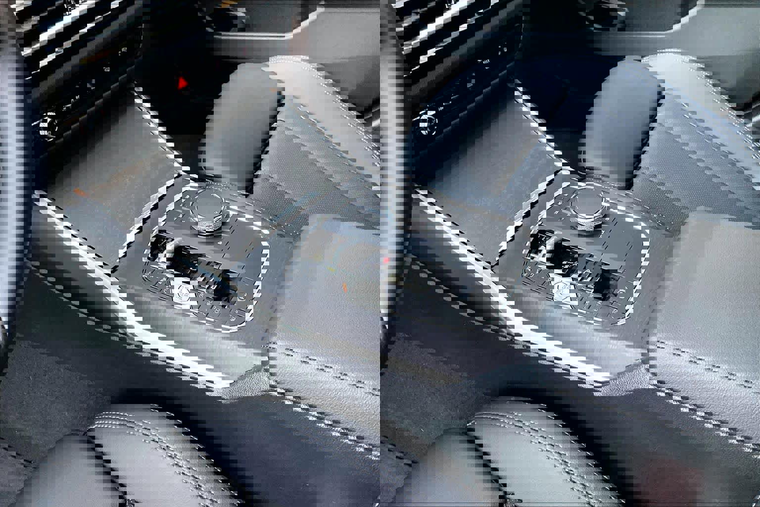 Used 2023 BMW 330i 330i w/ Premium Package image 16