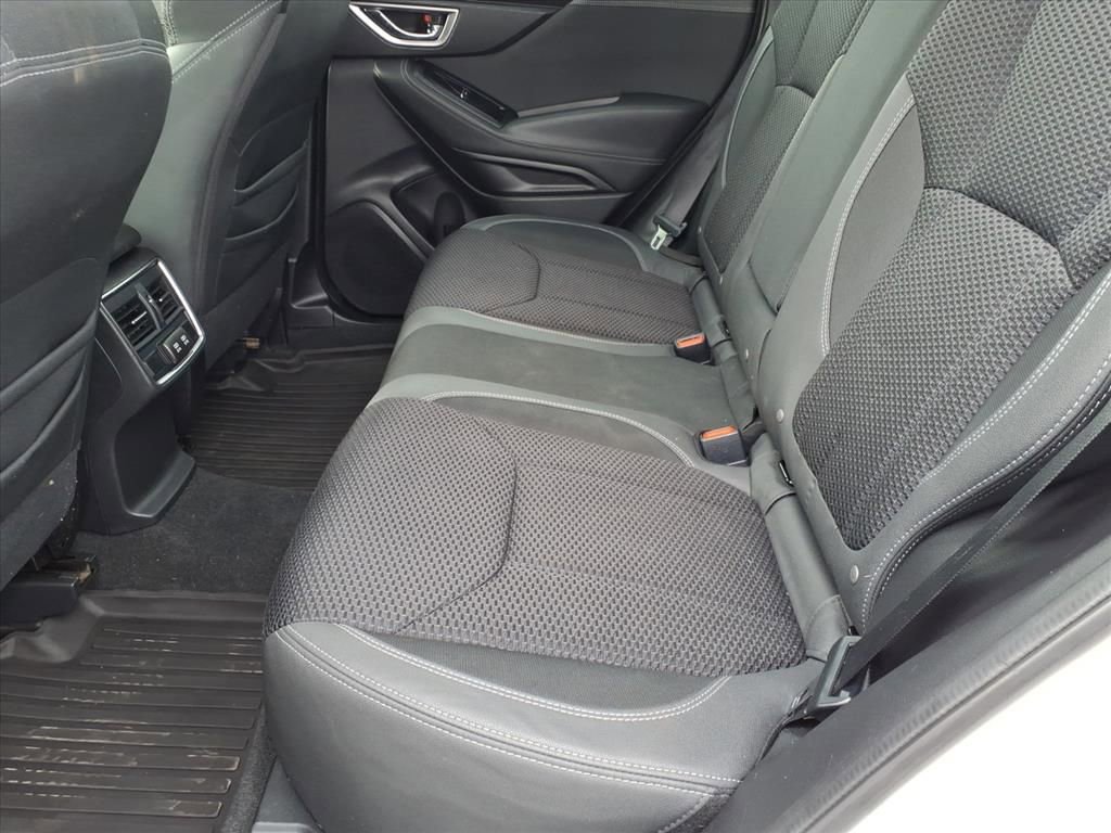 Used 2020 Subaru Forester Premium image 17