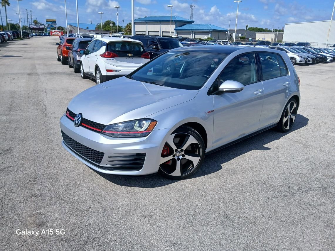 Used 2017 Volkswagen GTI SE