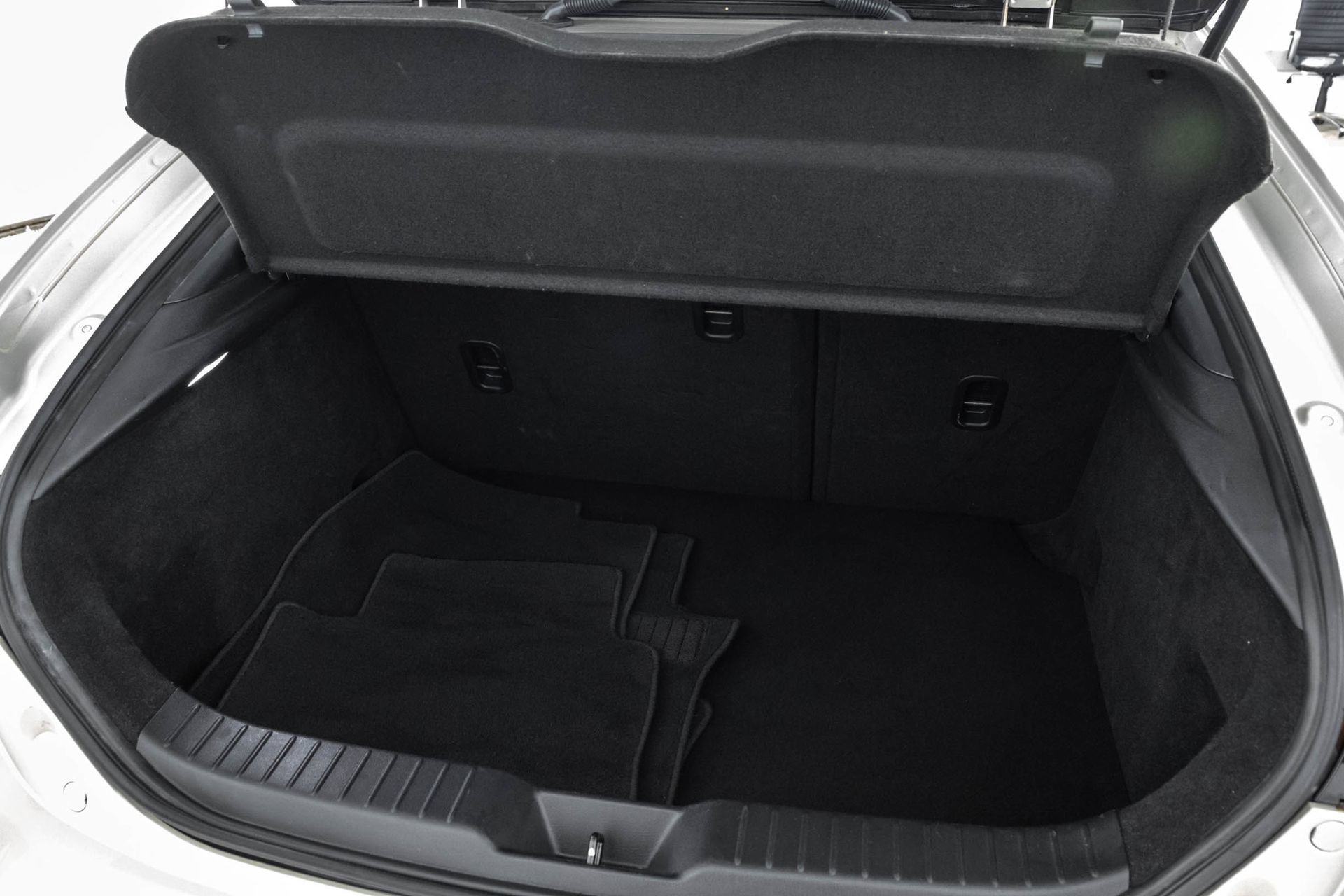Used 2024 MAZDA MAZDA3 s FWD image 36