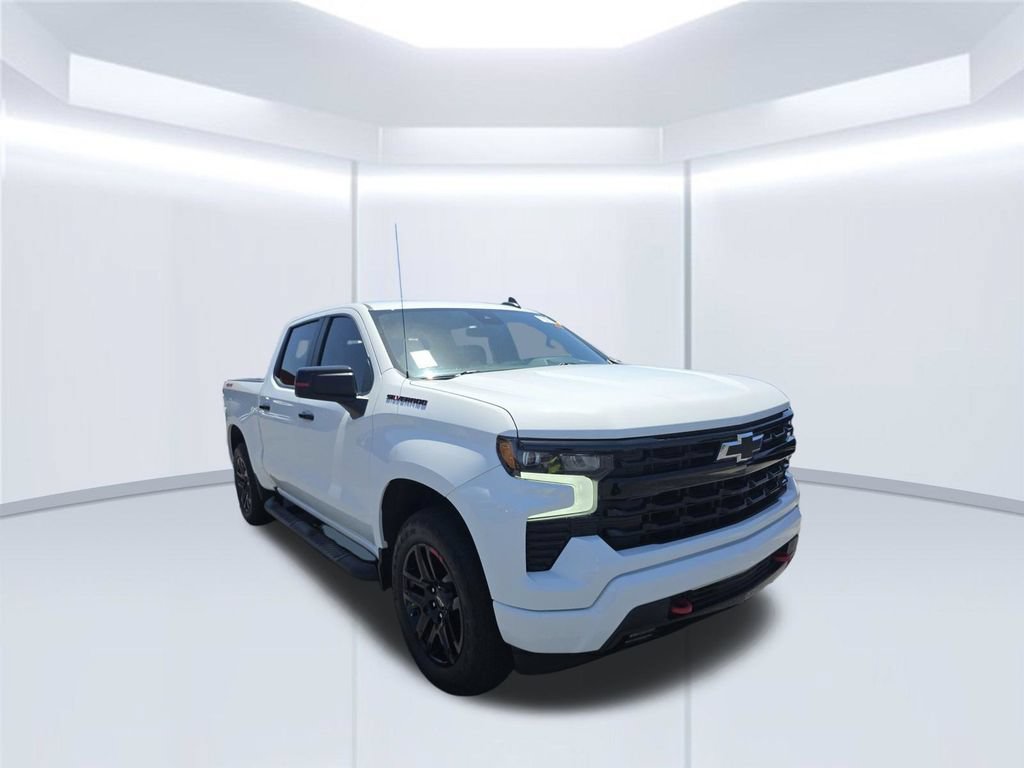 Used 2023 Chevrolet Silverado 1500 RST w/ Redline Edition AWD/4WD image 5