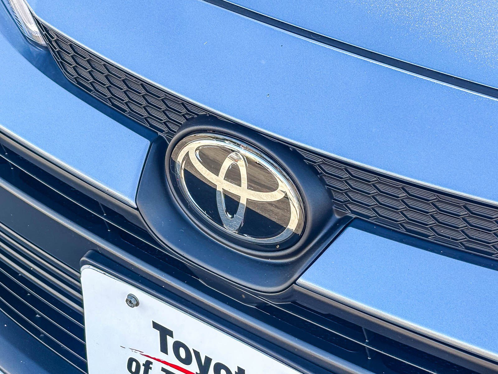 Certified 2025 Toyota Corolla LE FWD image 10