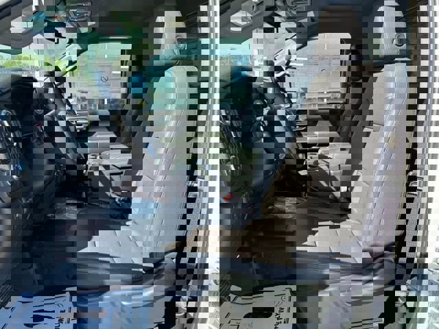 New 2025 GMC Sierra 3500 Pro w/ Convenience Package image 17