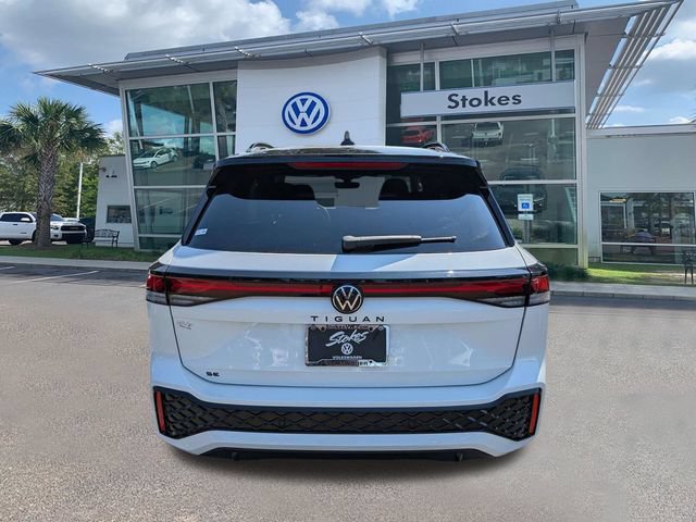 New 2026 Volkswagen Tiguan SE R-Line FWD image 5