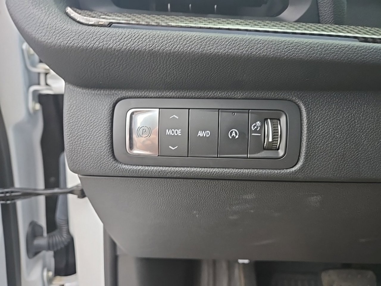 Used 2025 Chevrolet Traverse High Country w/ LPO, Floor Liner Package image 24