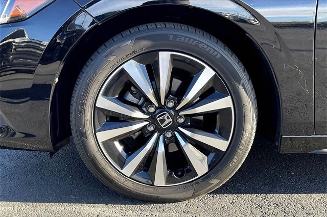 Used 2024 Honda Civic EX-L image 8