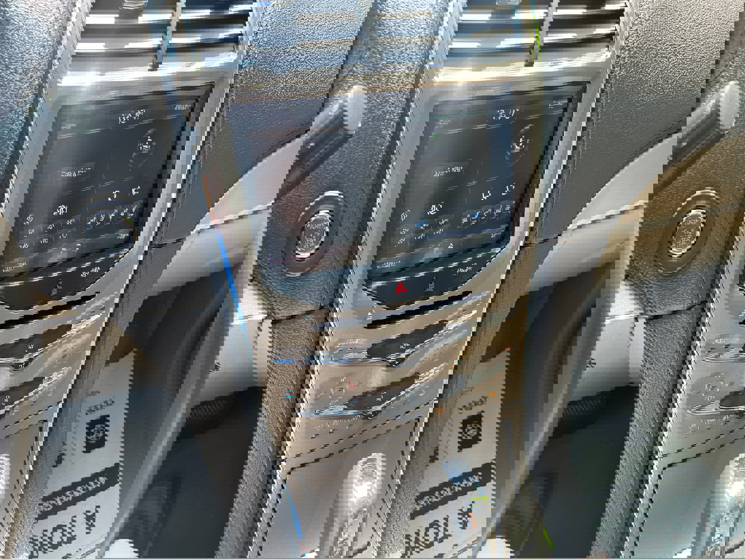 Used 2014 Lincoln MKX w/ Equipment Group 101A image 16