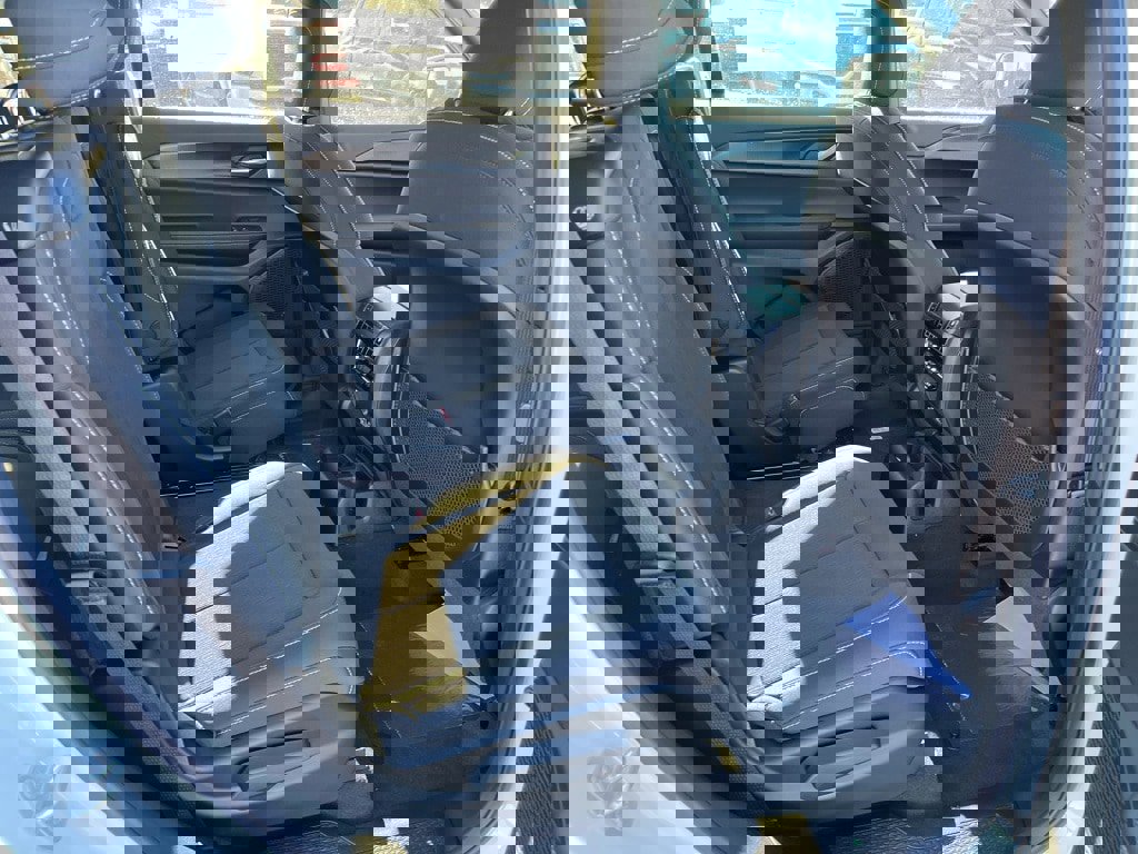 New 2025 Jeep Grand Cherokee L Laredo image 13