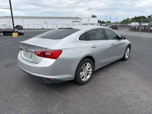 Used 2016 Chevrolet Malibu LT FWD image 3