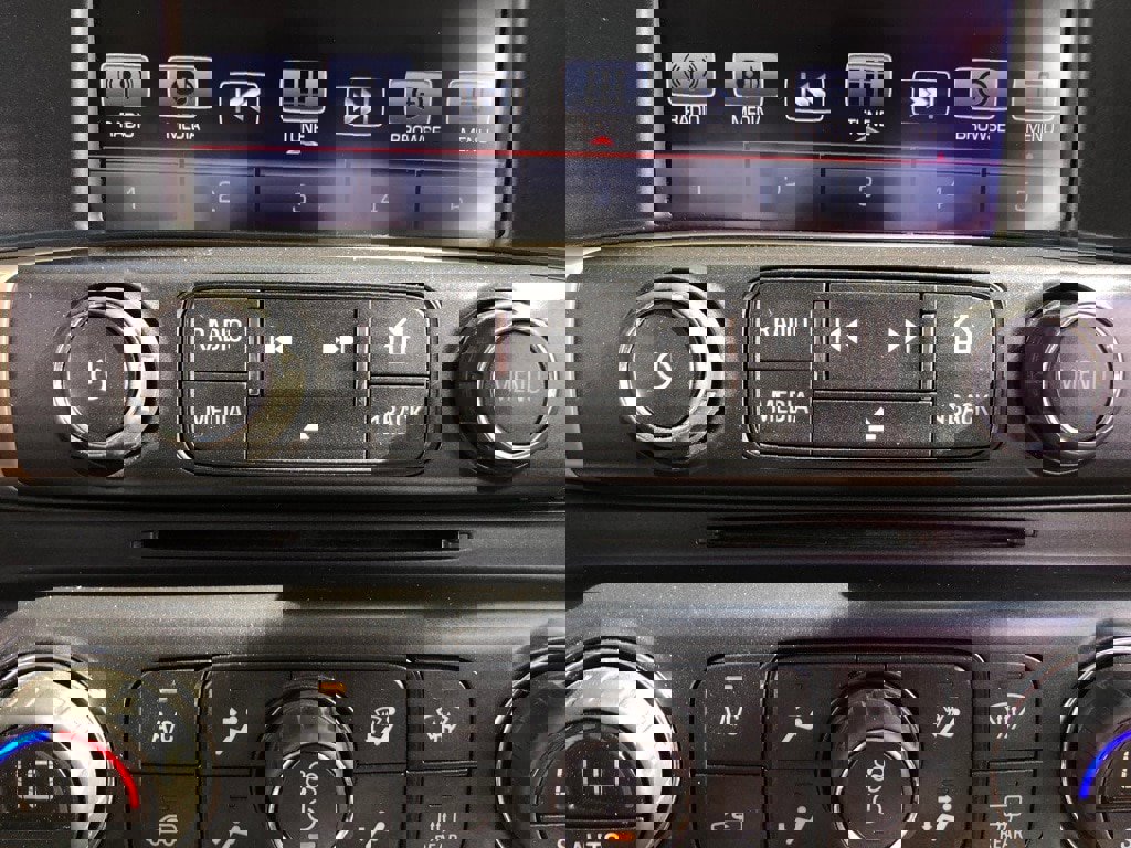 Used 2016 GMC Sierra 2500 Denali w/ Duramax Plus Package image 29