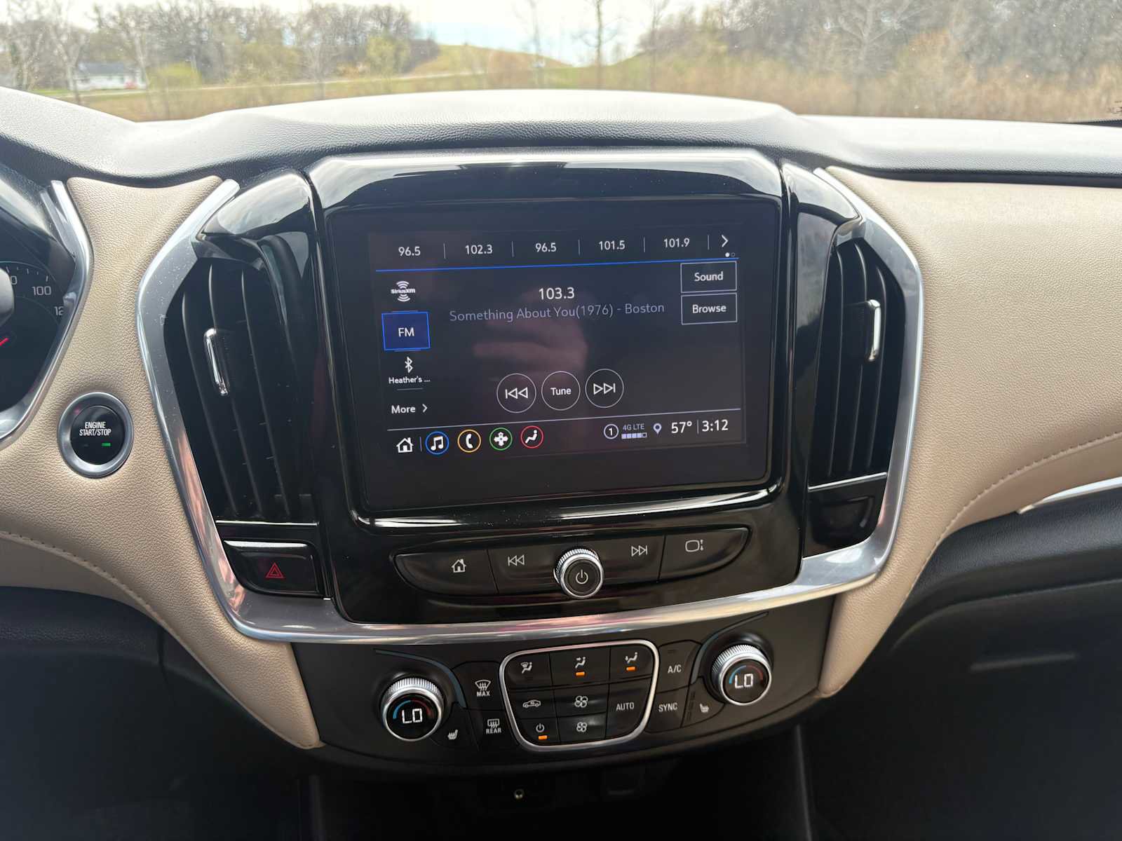 Used 2022 Chevrolet Traverse LT AWD/4WD image 20