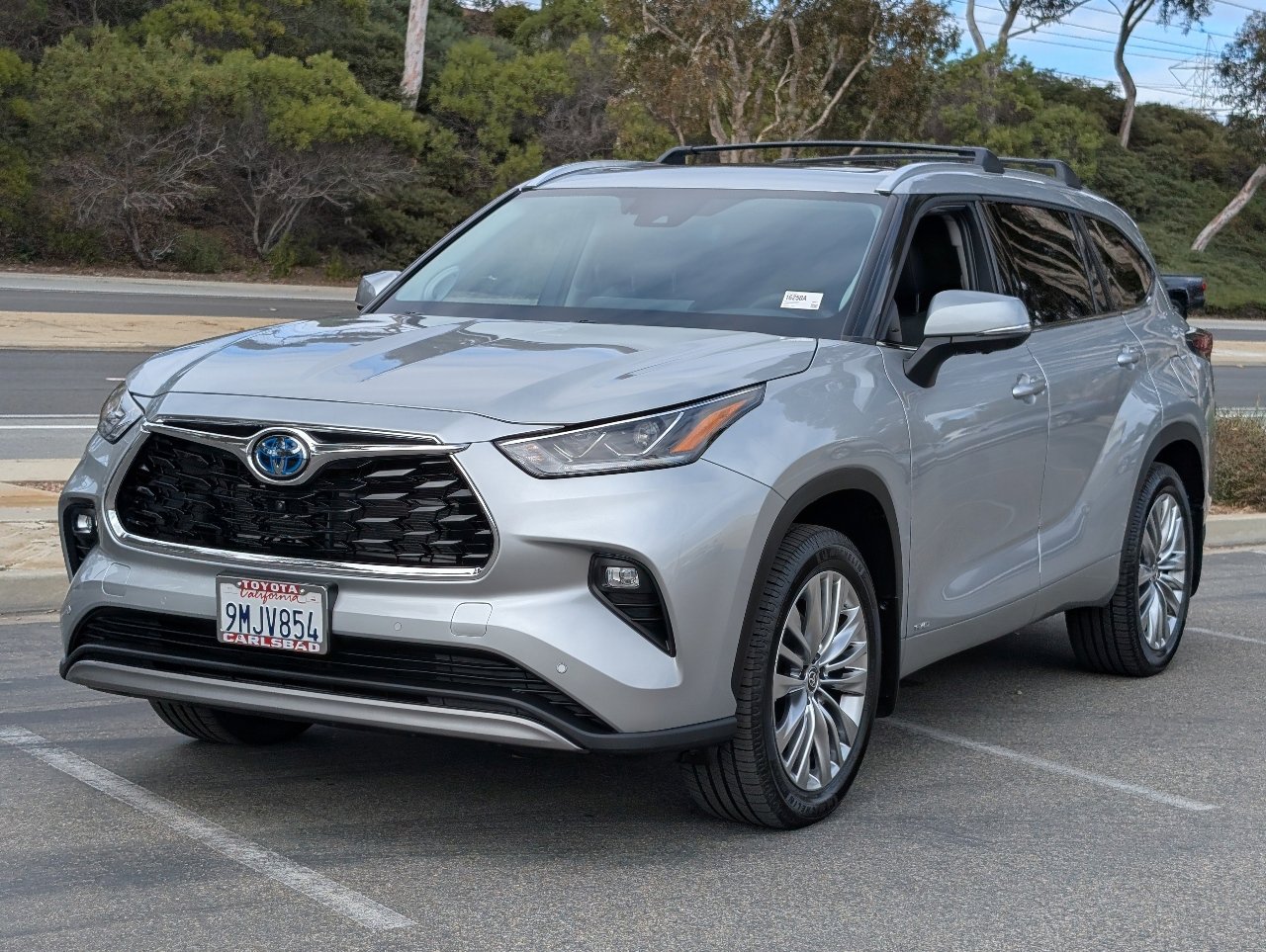 Used 2024 Toyota Highlander Platinum AWD/4WD image 12