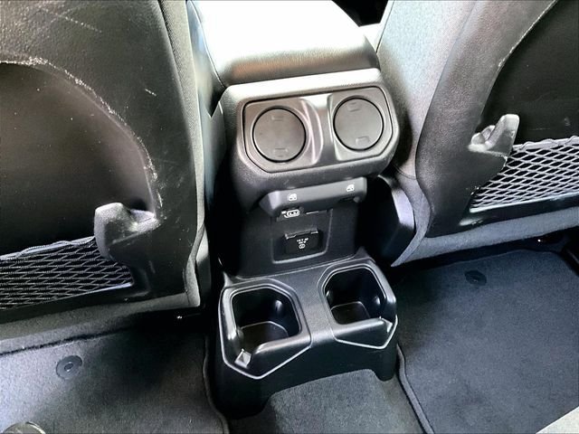Used 2024 Jeep Wrangler Unlimited Rubicon AWD/4WD image 28