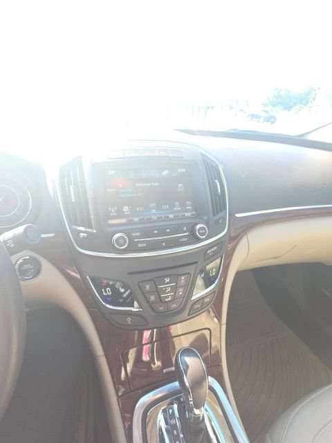 Used 2017 Buick Regal Premium w/ Driver Confidence Package #1 FWD image 3