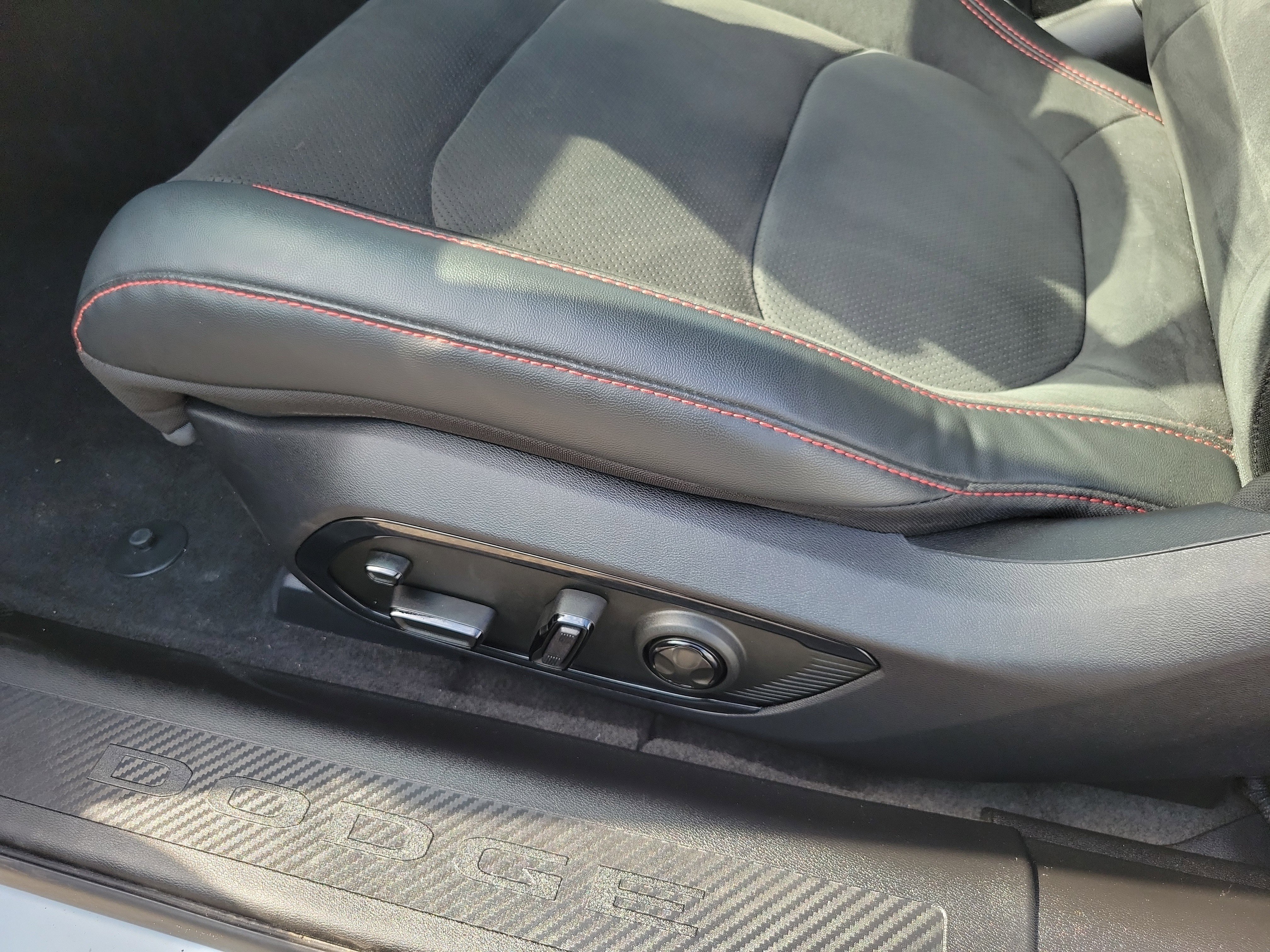 Used 2024 Dodge Charger Daytona Scat Pack w/ Plus Group AWD/4WD image 9